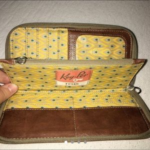 Fossil bird hippie wallet